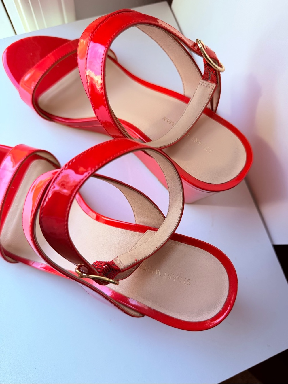 Stuart Weitzman Red Patent Leather Wedge Sandals Gold Buckle Size 11 - Picture 3 of 10